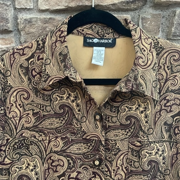 Sag Harbor gold, and burgundy button down top with 1 front pocket. 16 - Picture 4 of 11
